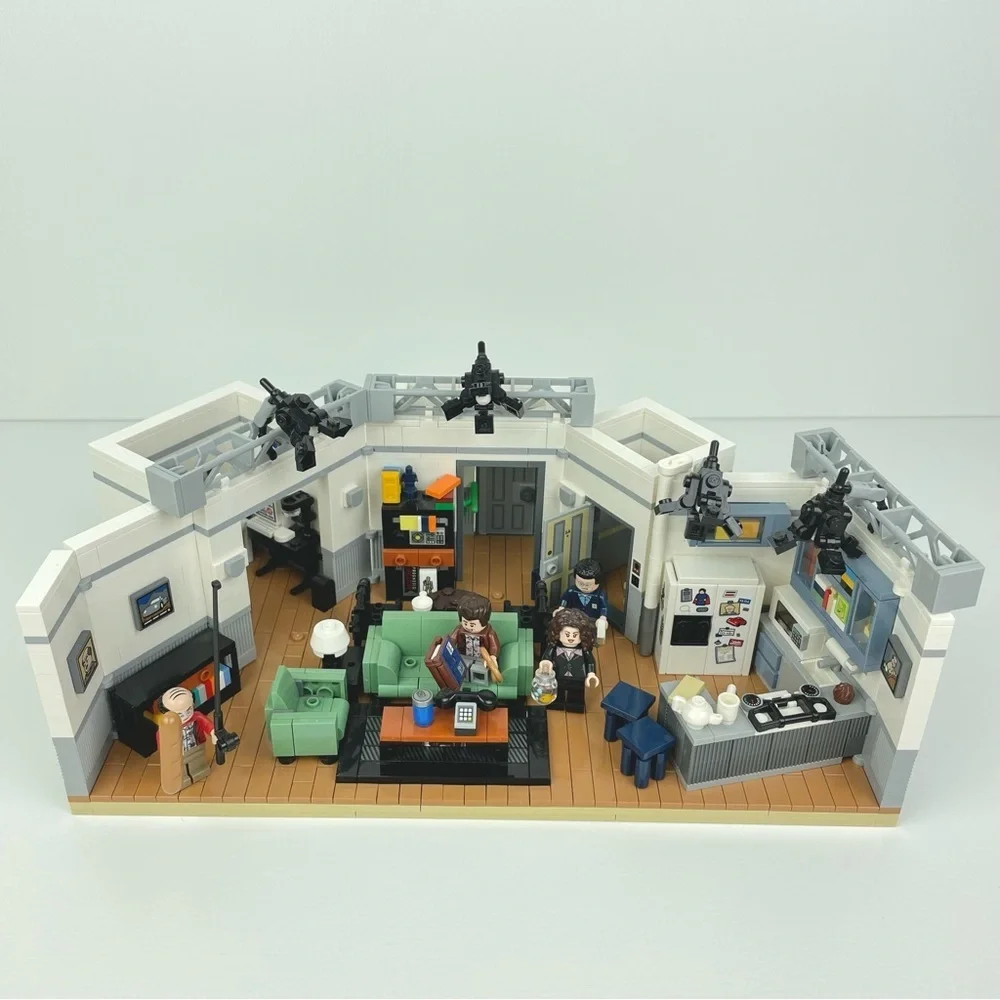 LEGO Ideas Seinfeld 21328 Building Kit Collectible Display Model Complete No Box